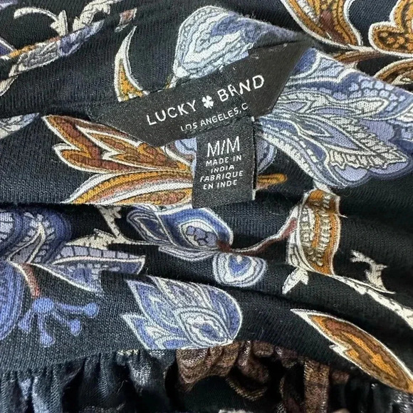Lucky Brand top-black background with blue and brown floral print size Medium - Picture 10 of 10